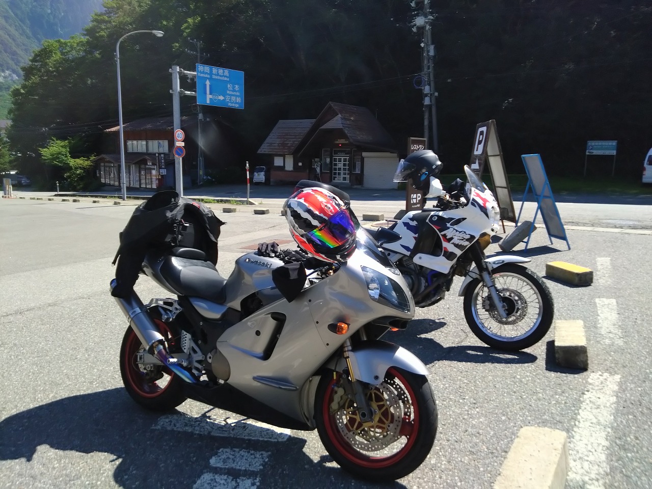 本日最終日35000円→29000円 カワサキ「ニンジャZX-10R／10RR」2023年モデル登場！ 欧州仕様